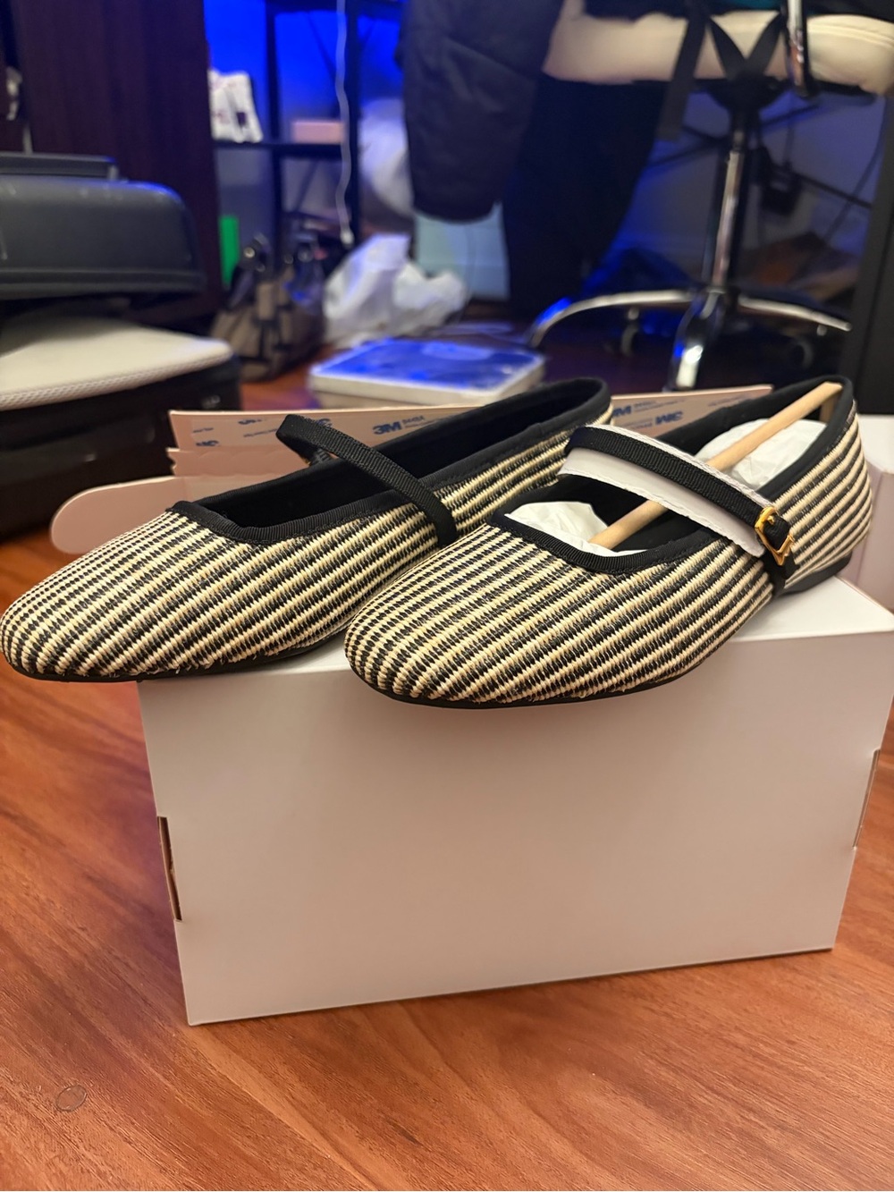 NEW Birdies Hummingbird Mary Jane Black Off White Raffia Size 7.5